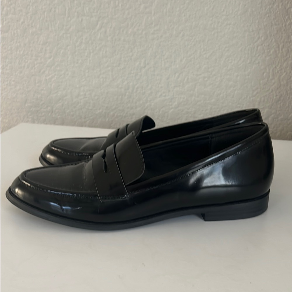 Banana Republic Black Loafers
